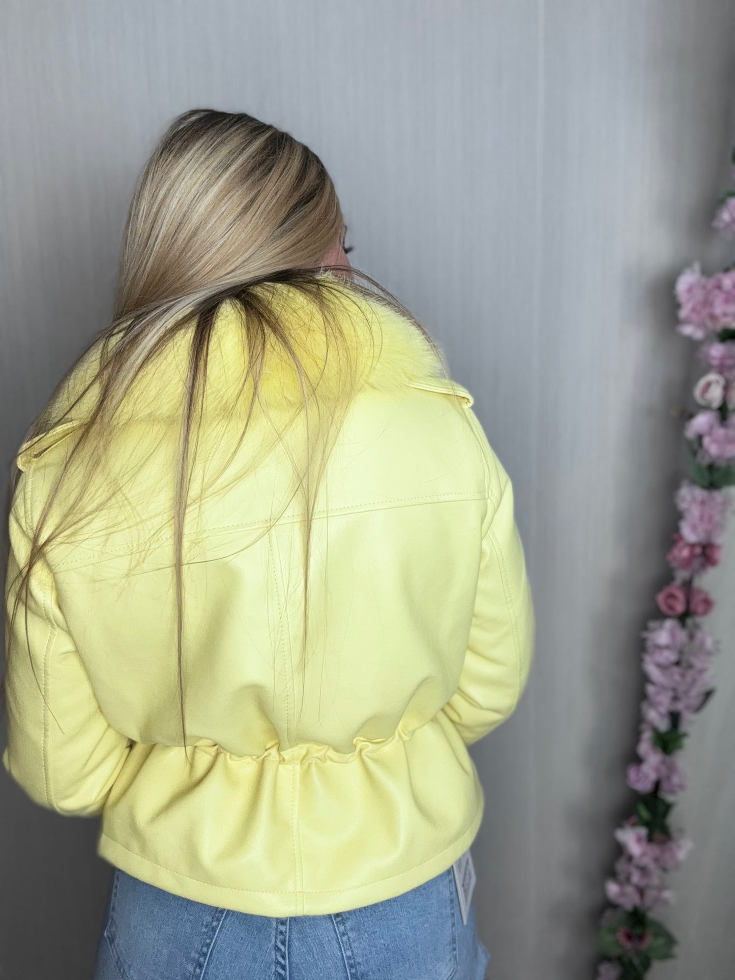 Chaqueta exclusiva yellow