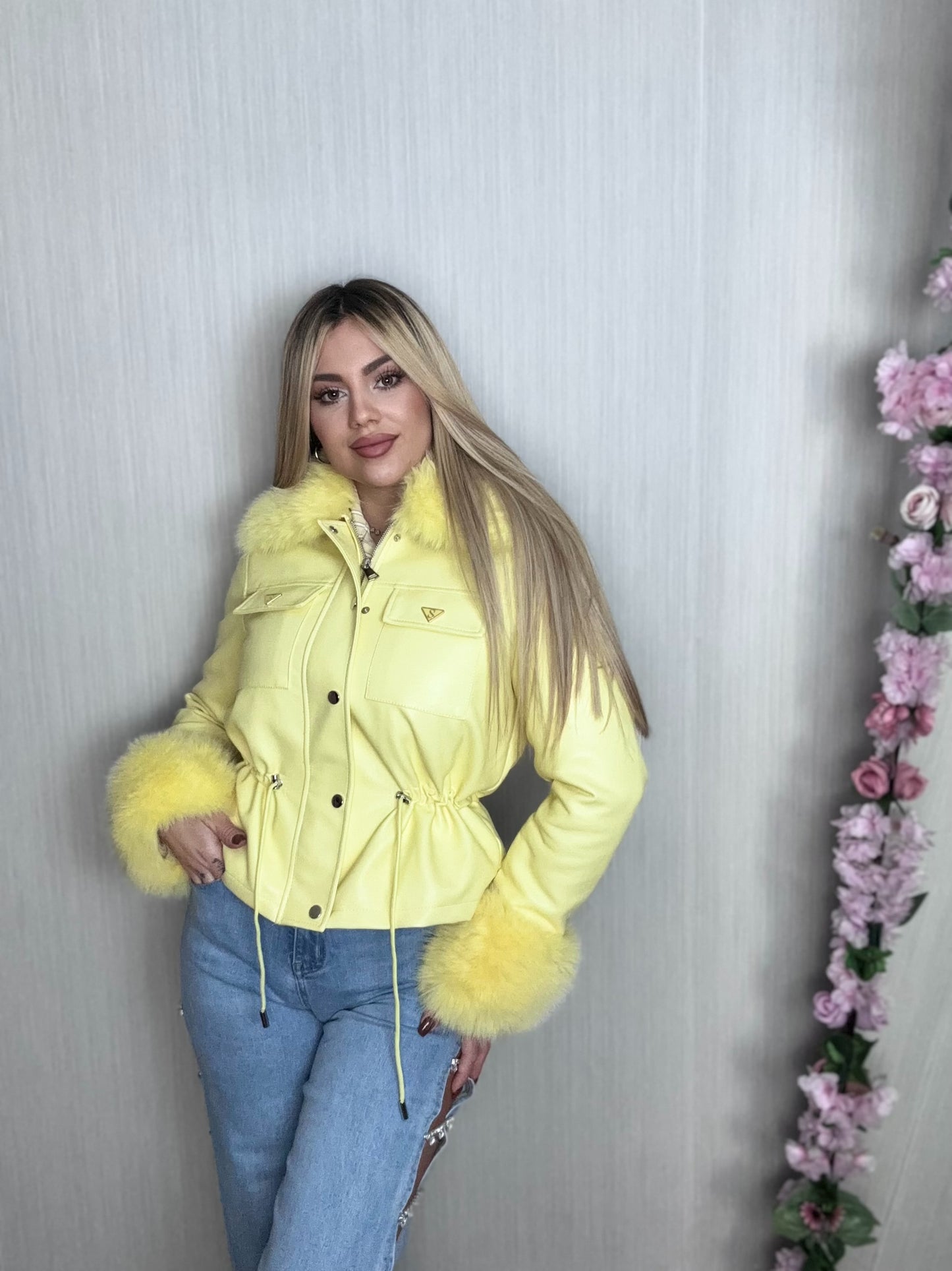 Chaqueta exclusiva yellow