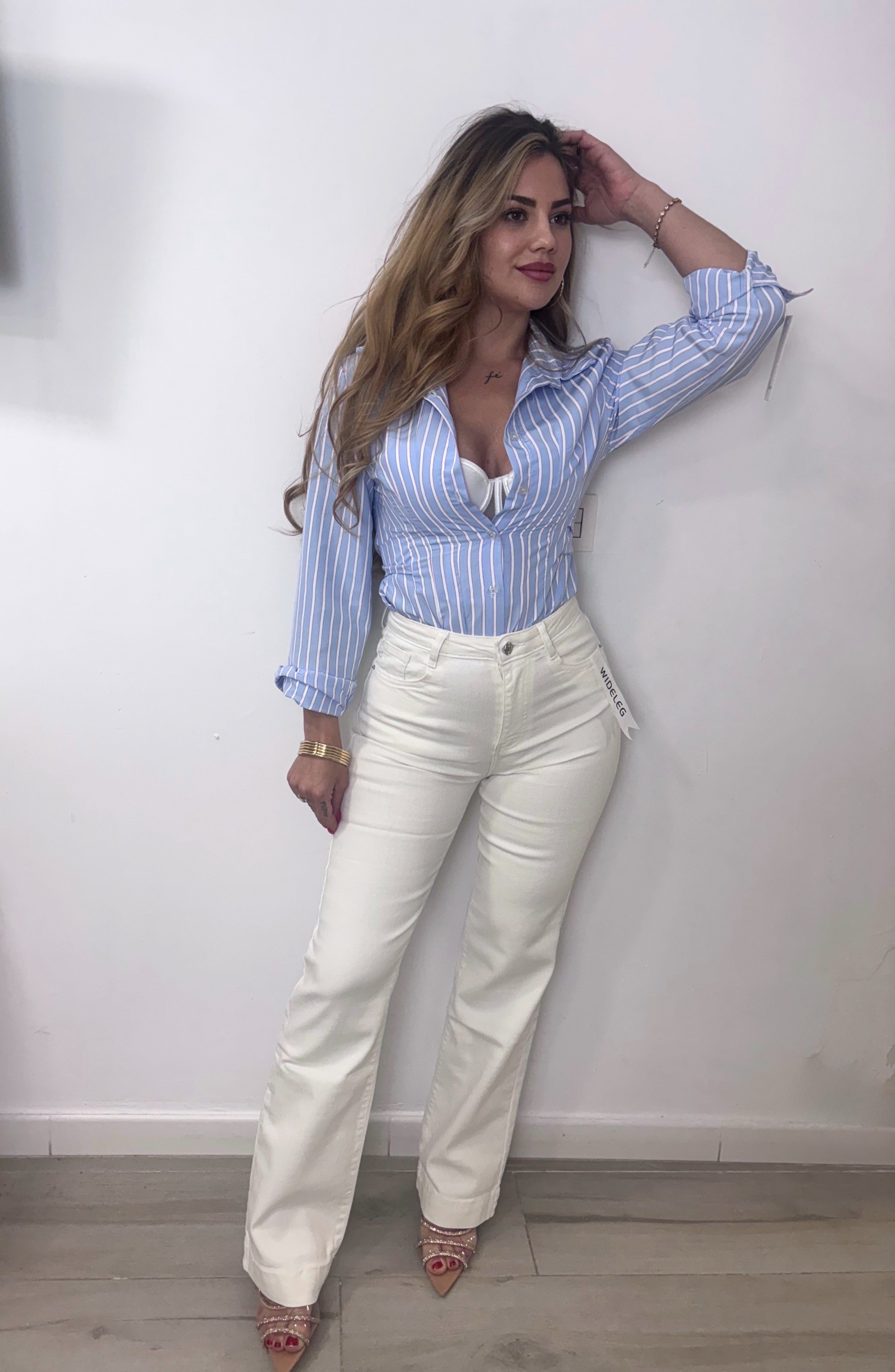 Pantalón blanco roto estilo Levis