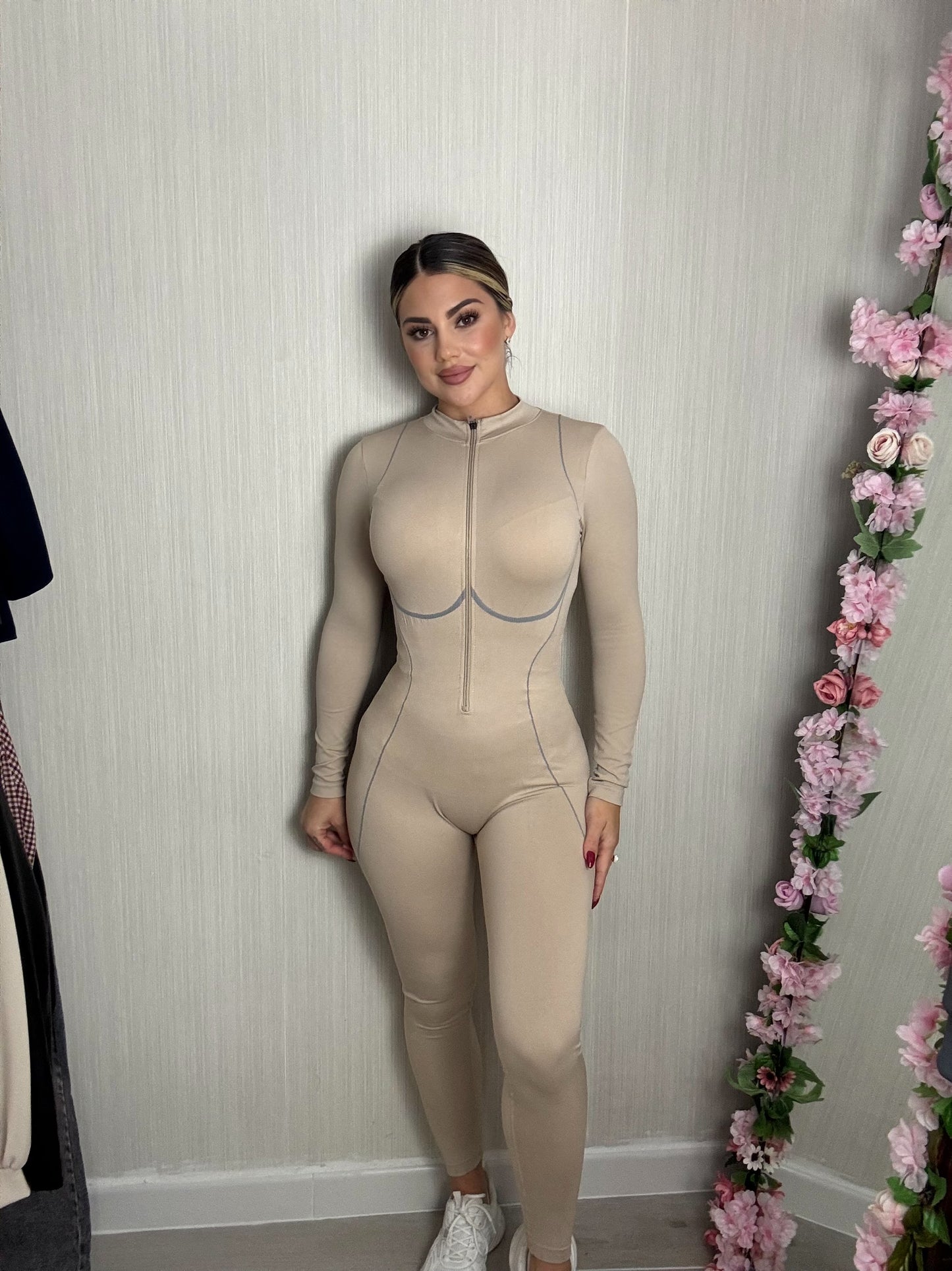 Mono efecto push up beige