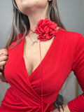 Flor cuello roja