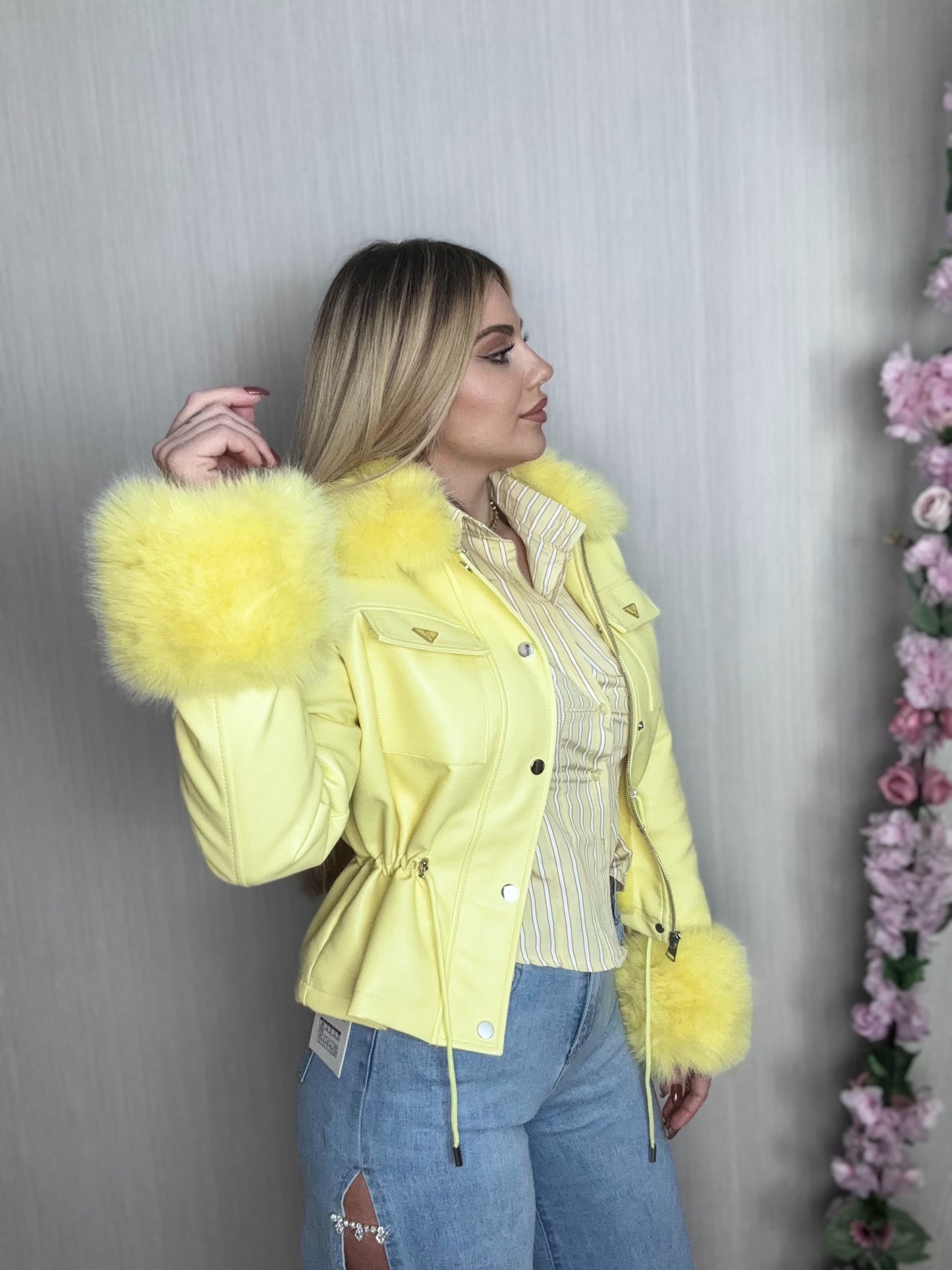 Chaqueta exclusiva yellow