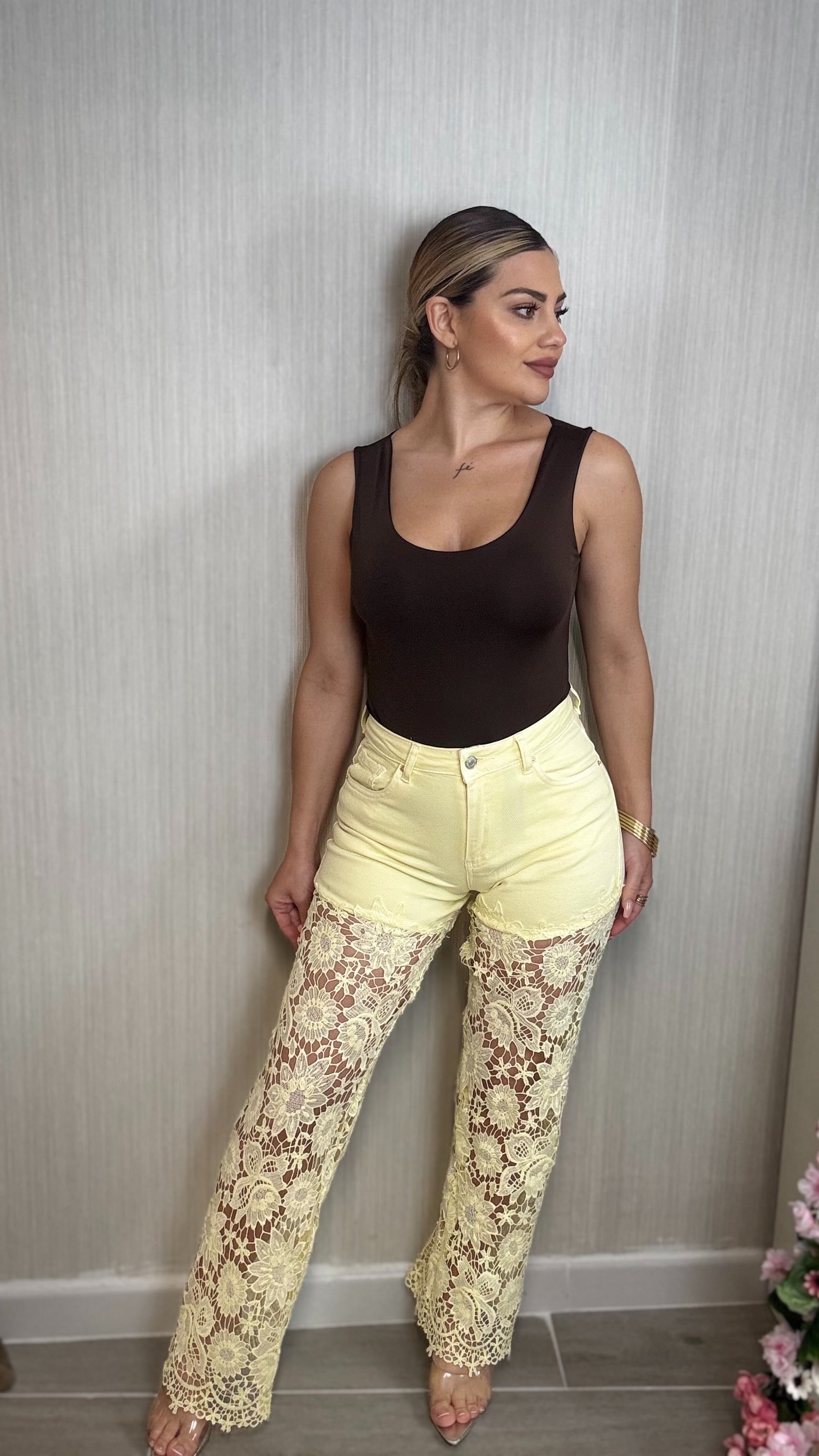 Pantalón encaje limón