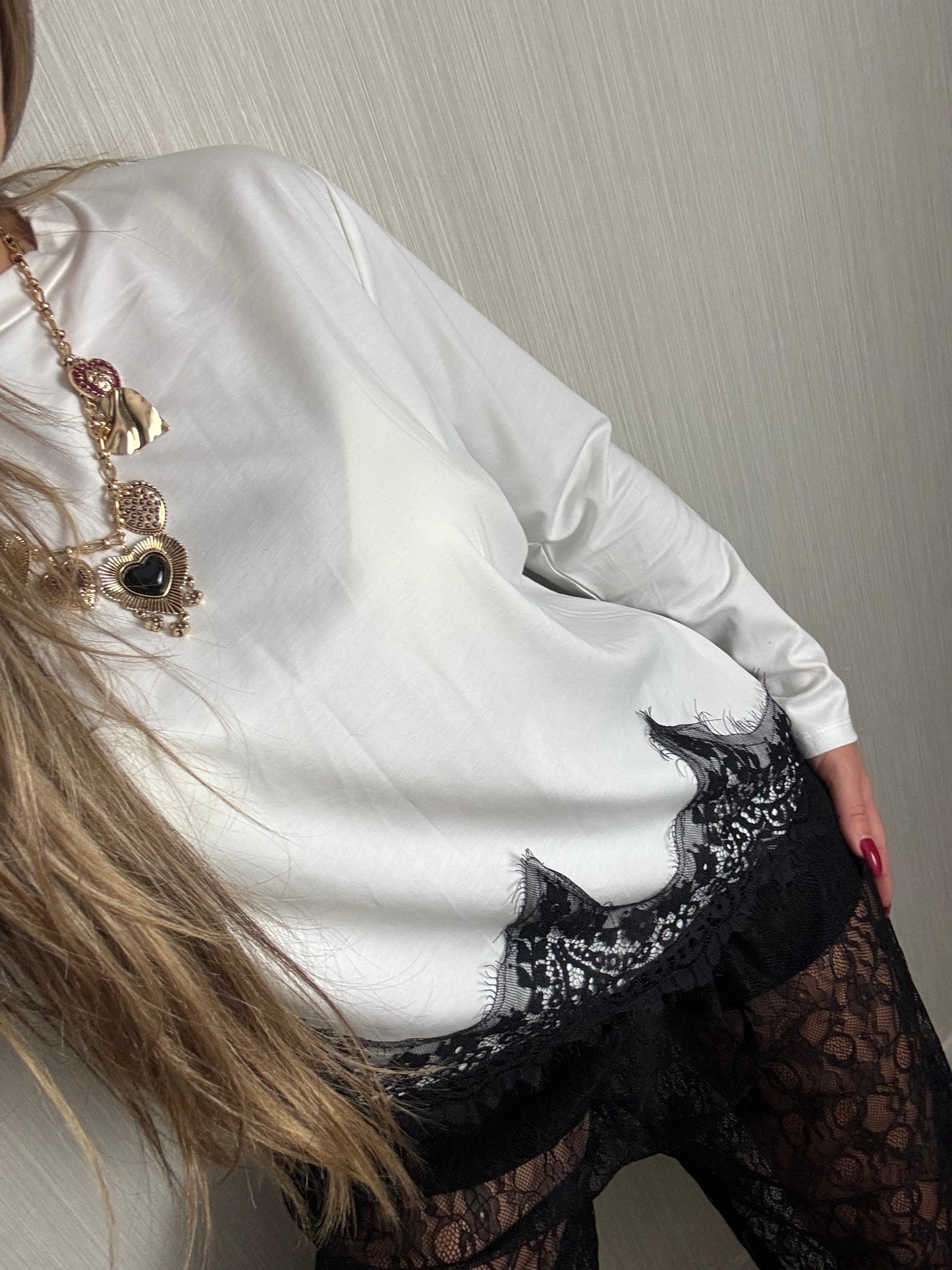 Camiseta vaporosa encaje