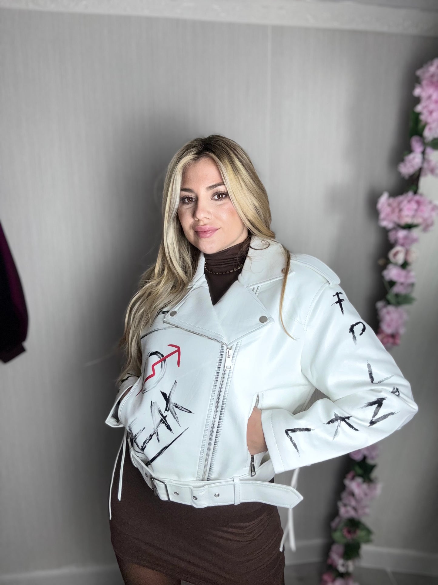 Cazadora gratifi blanca