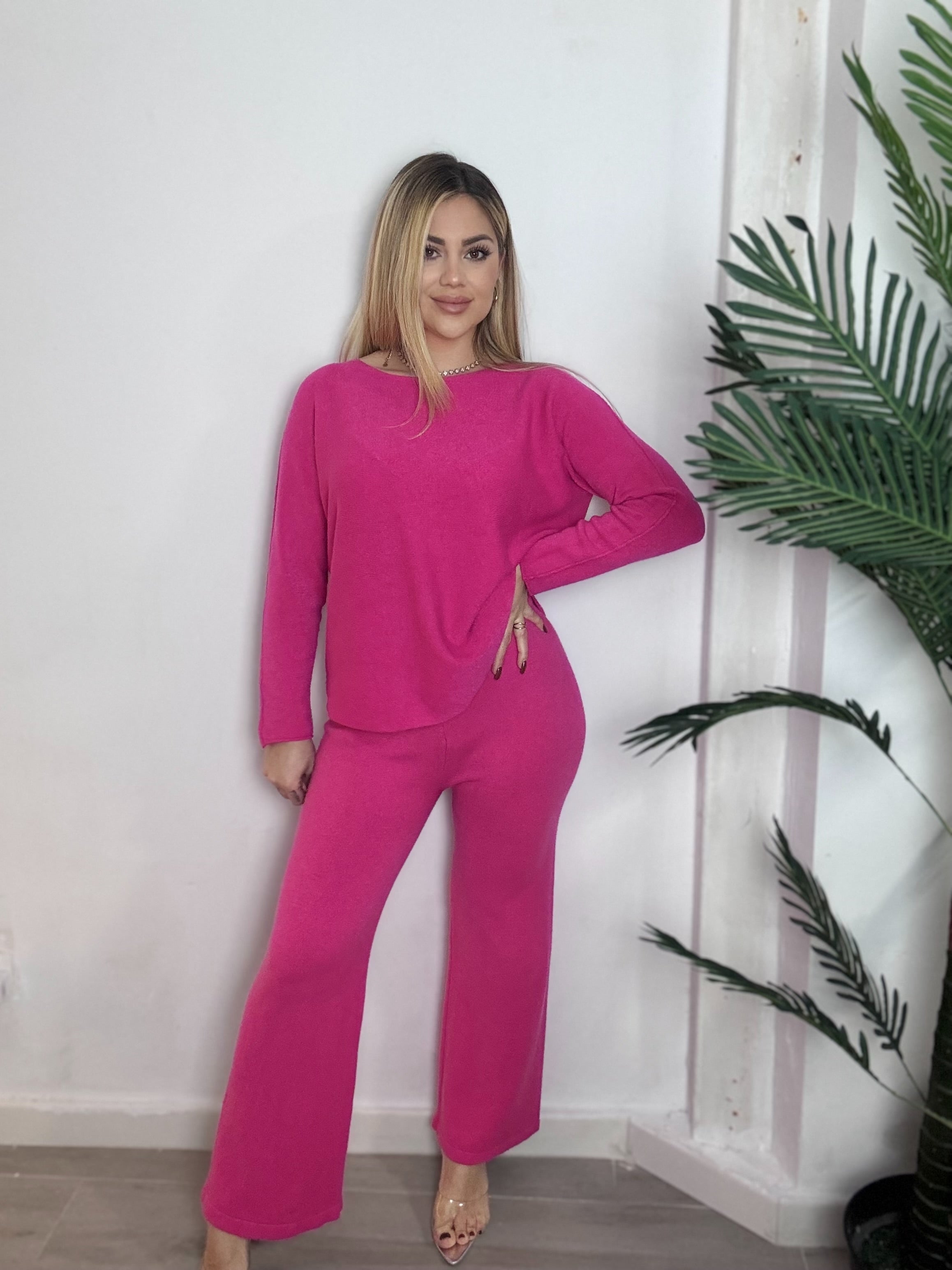 Conjunto punto fucsia