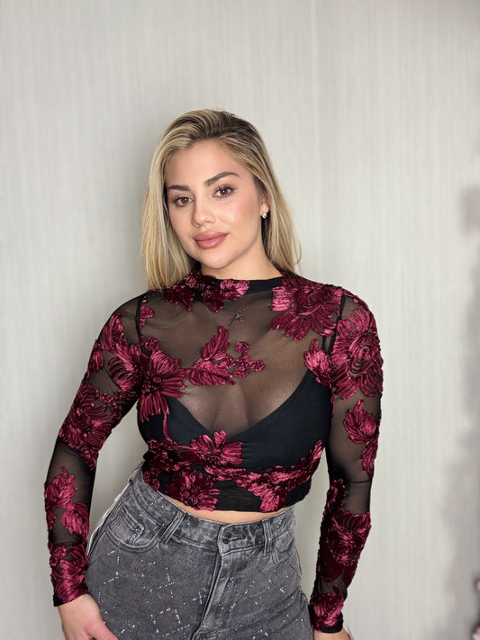 Camiseta bordada Burdeos