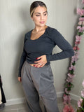 Camiseta basic gris plomo