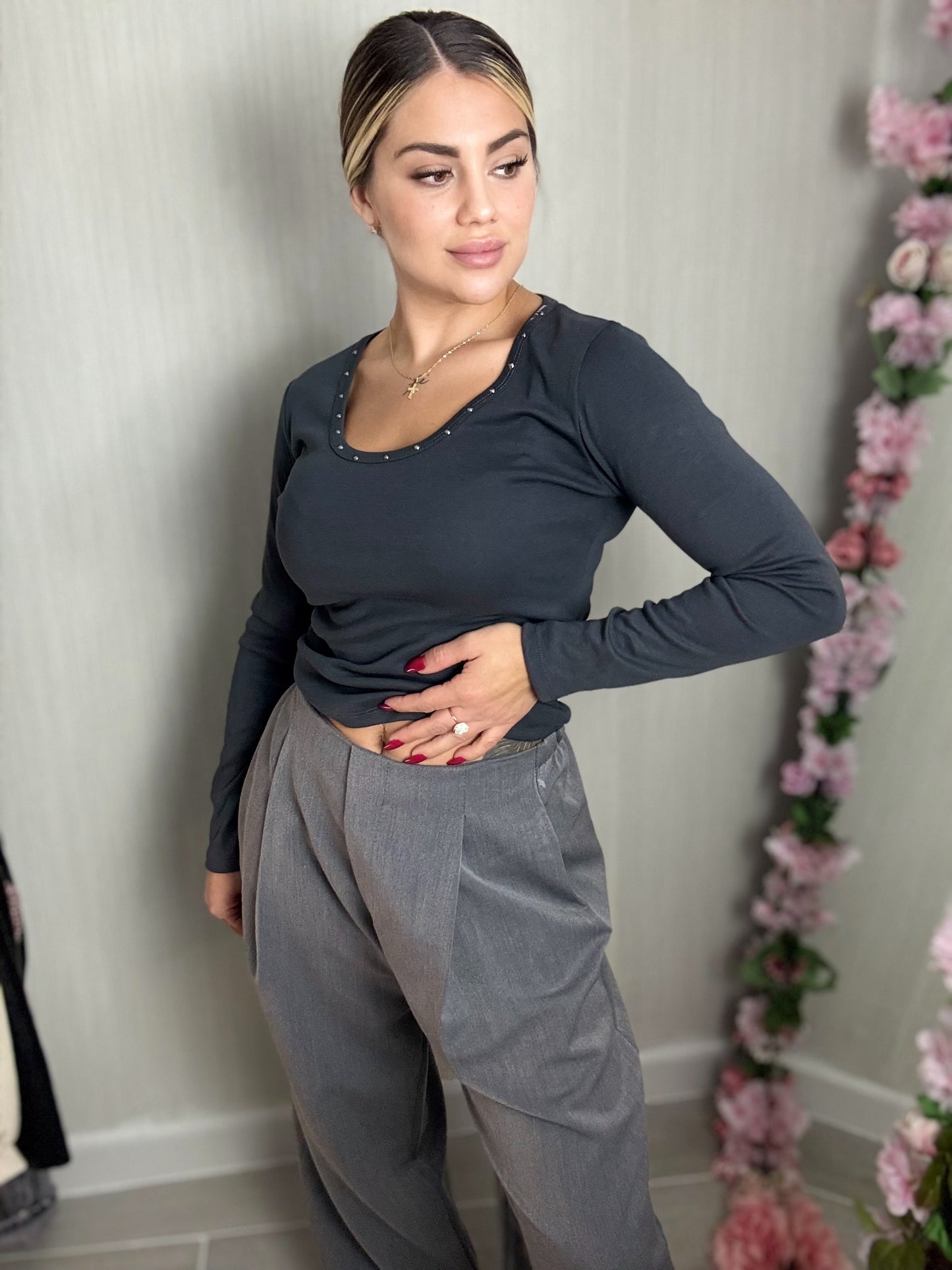 Camiseta basic gris plomo