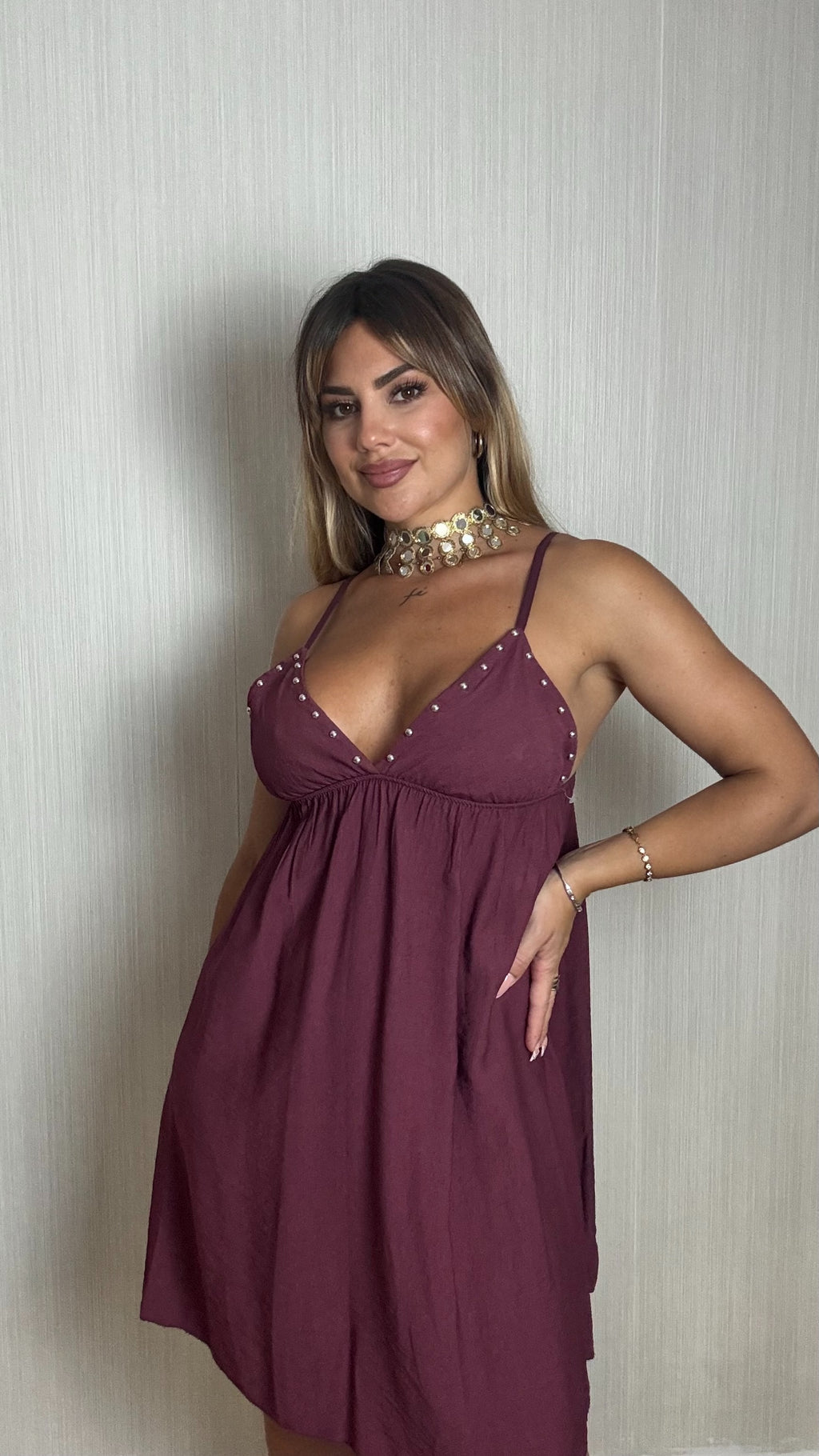Vestido tachuelas