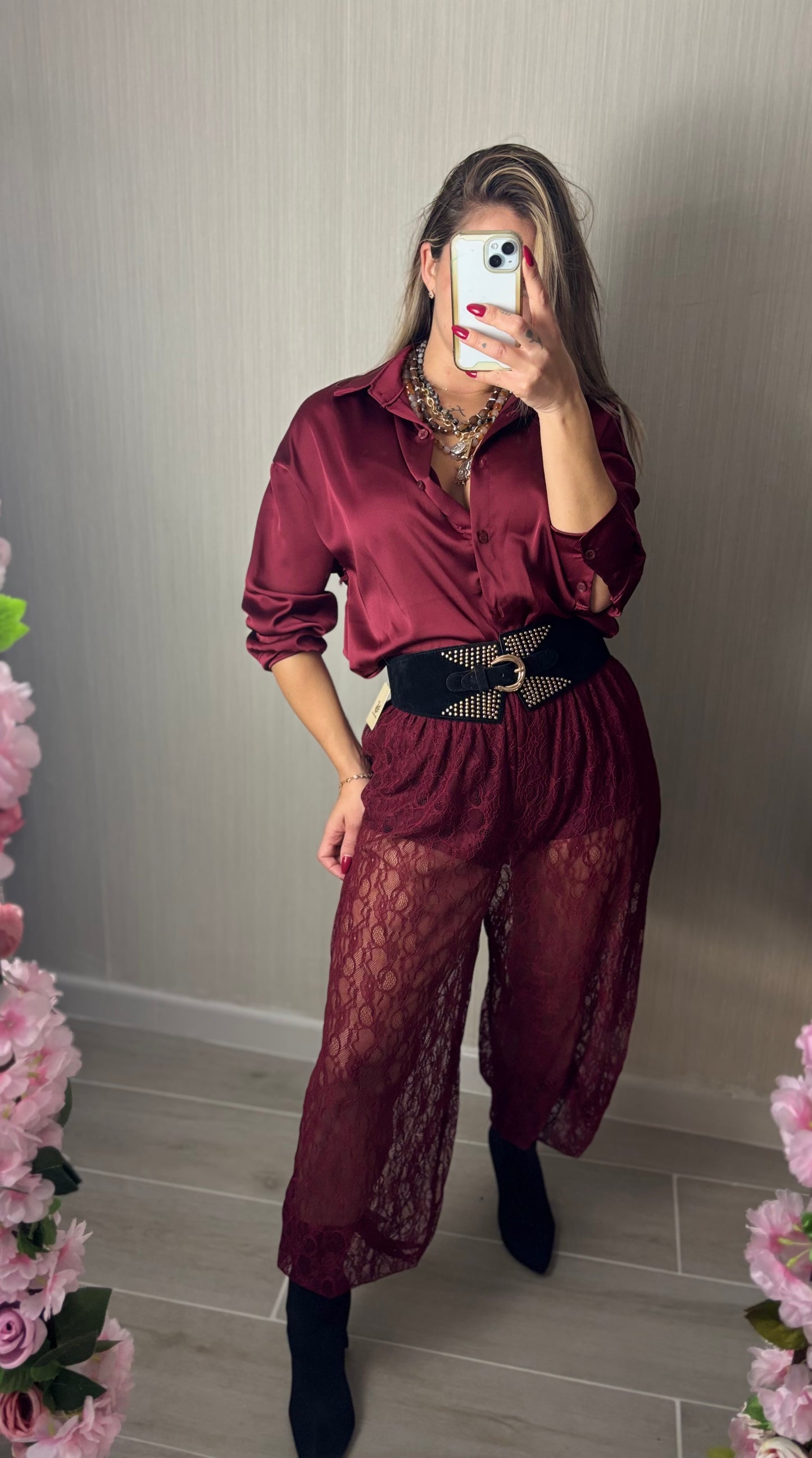 Pantalón encaje burdeos