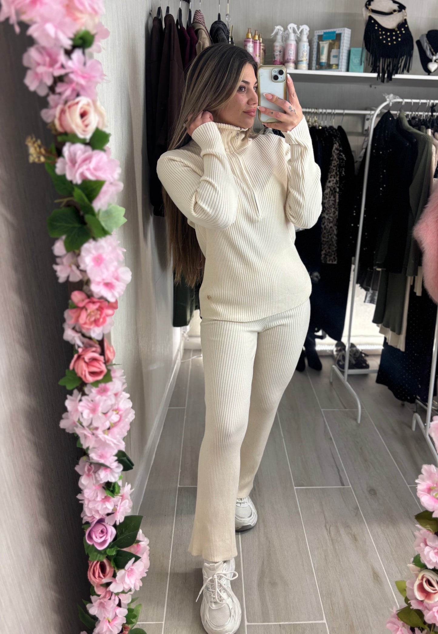 Conjunto punto blanco roto