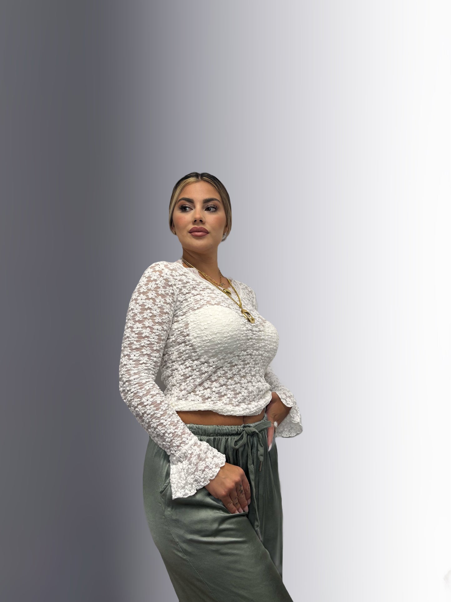 Pantalón satín oliva