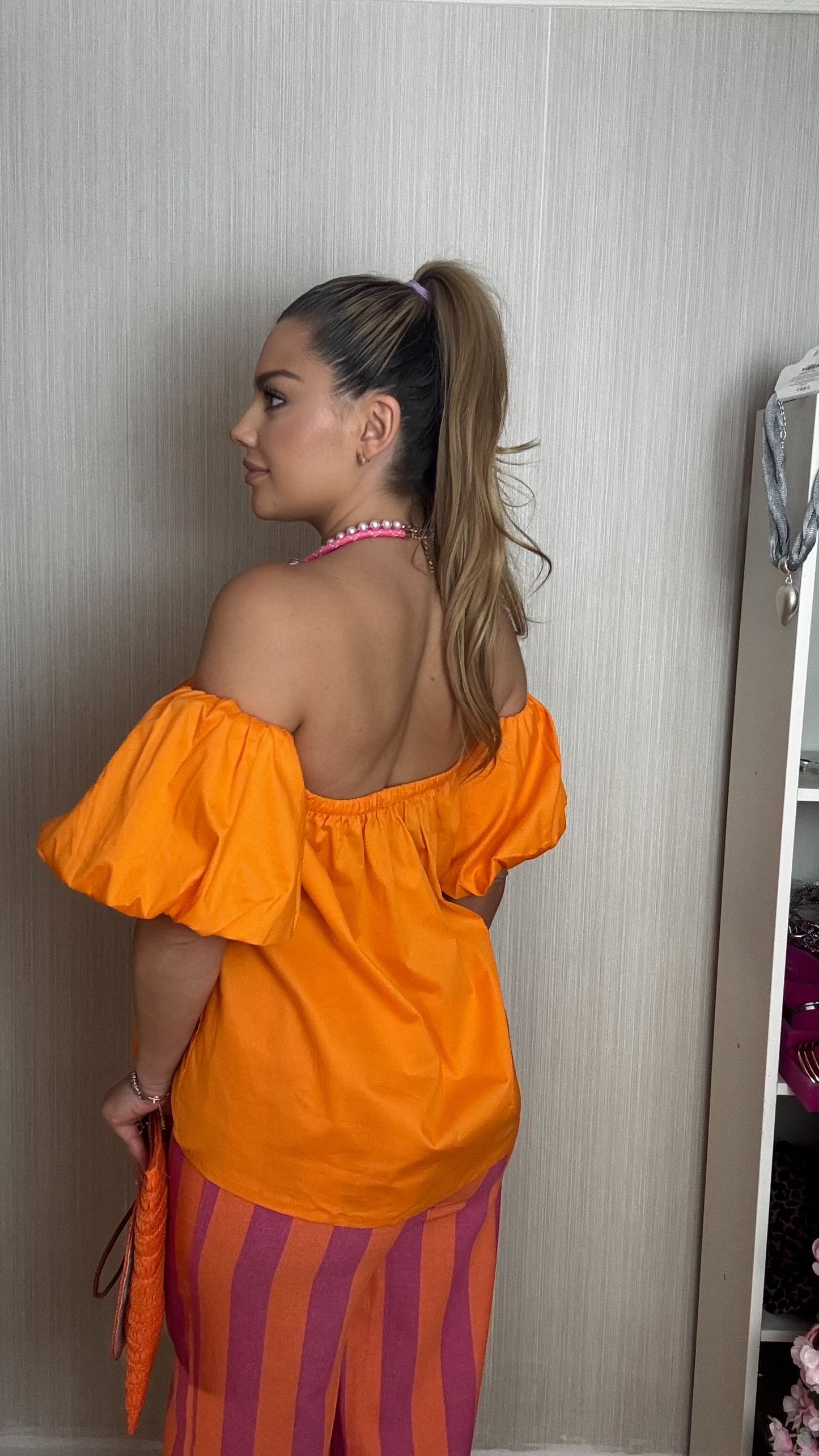 Camisa hombros naranja