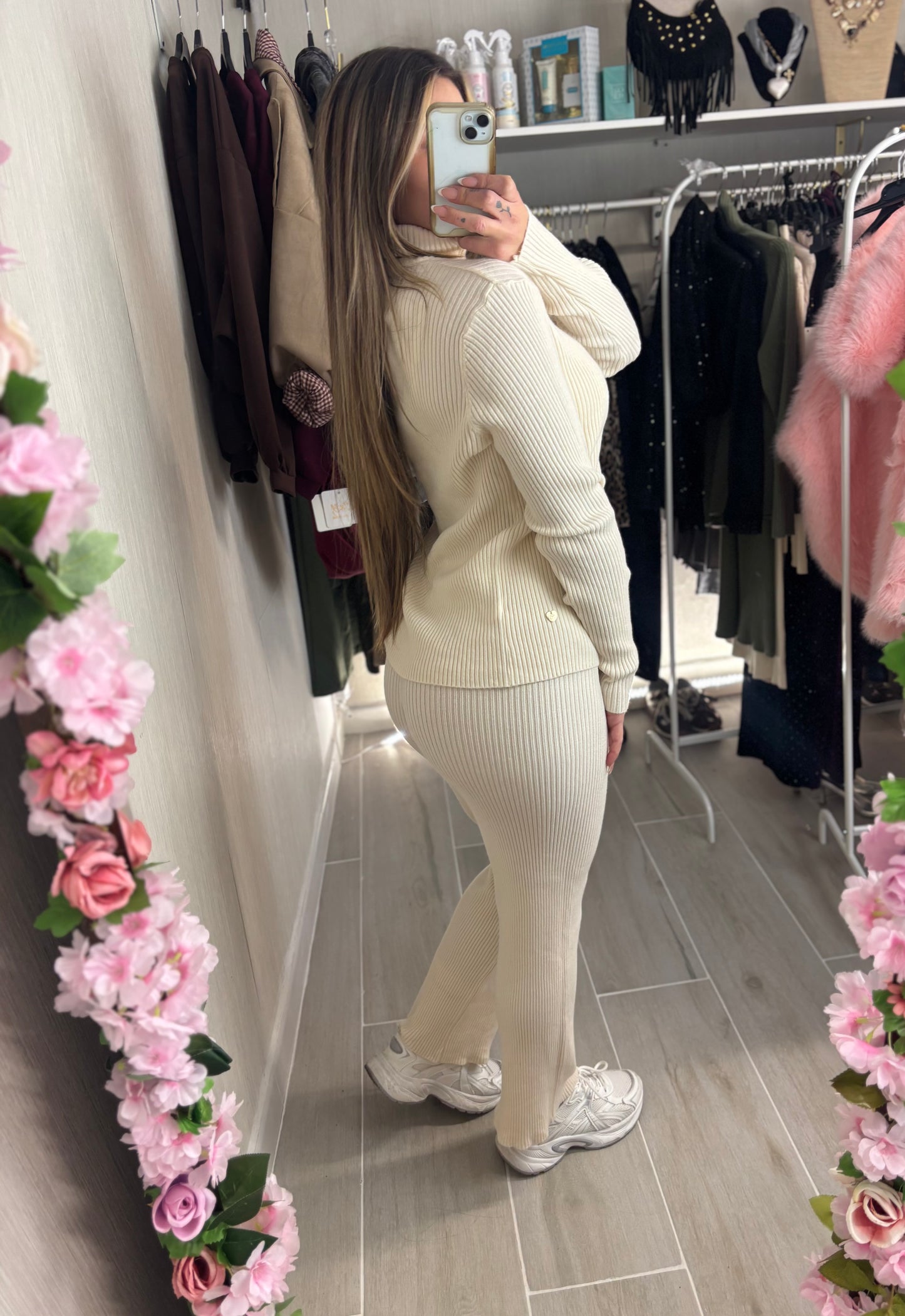 Conjunto punto blanco roto