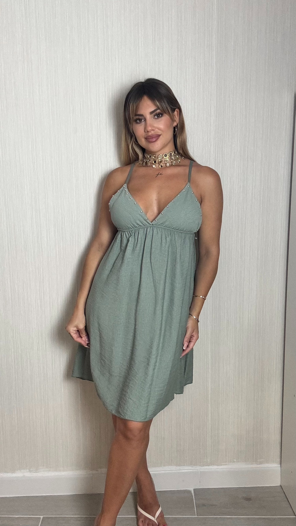 Vestido tachuelas