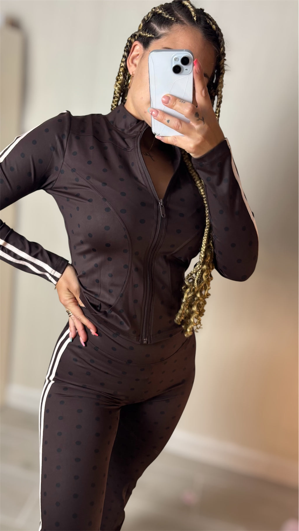 Conjunto  lunar choco