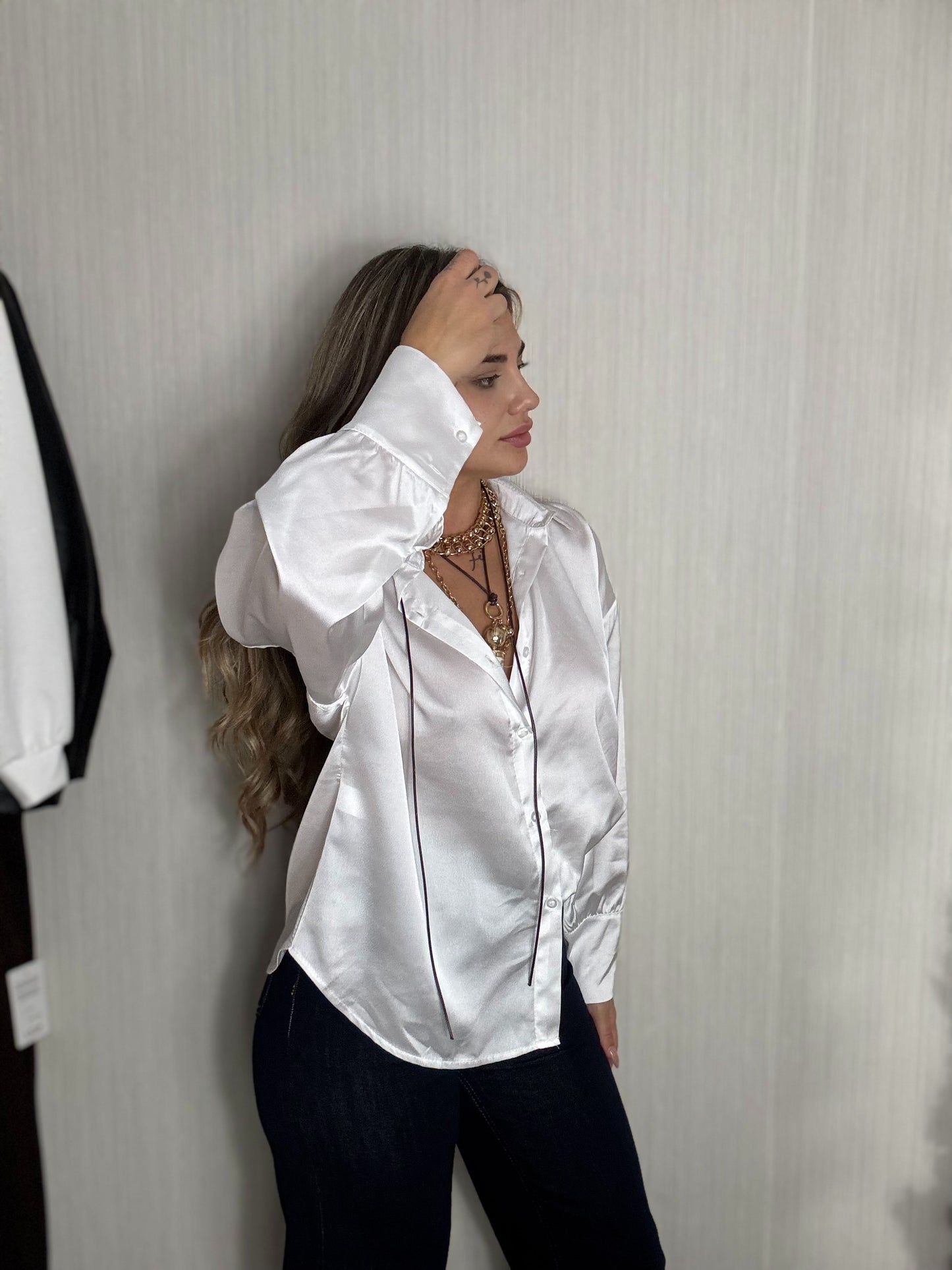 Camisa satín blanca