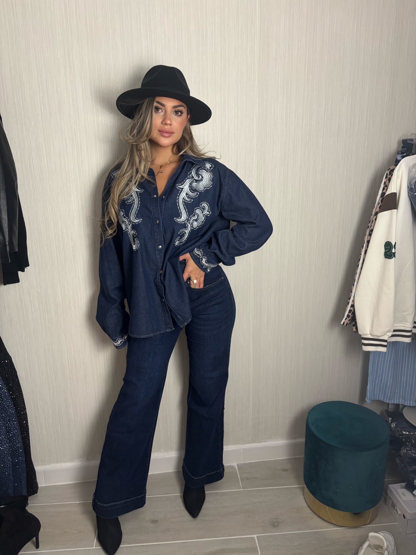 Camisa denim bordado